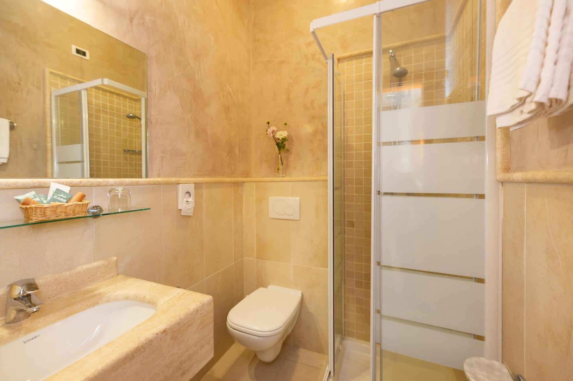 Hotel Nuova Sabrina มารินา ดิ เปียตราซันตา ภายนอก รูปภาพ
